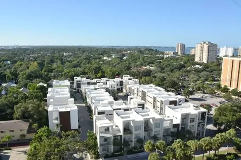 239 Cosmopolitan Court Sarasota FL 34236