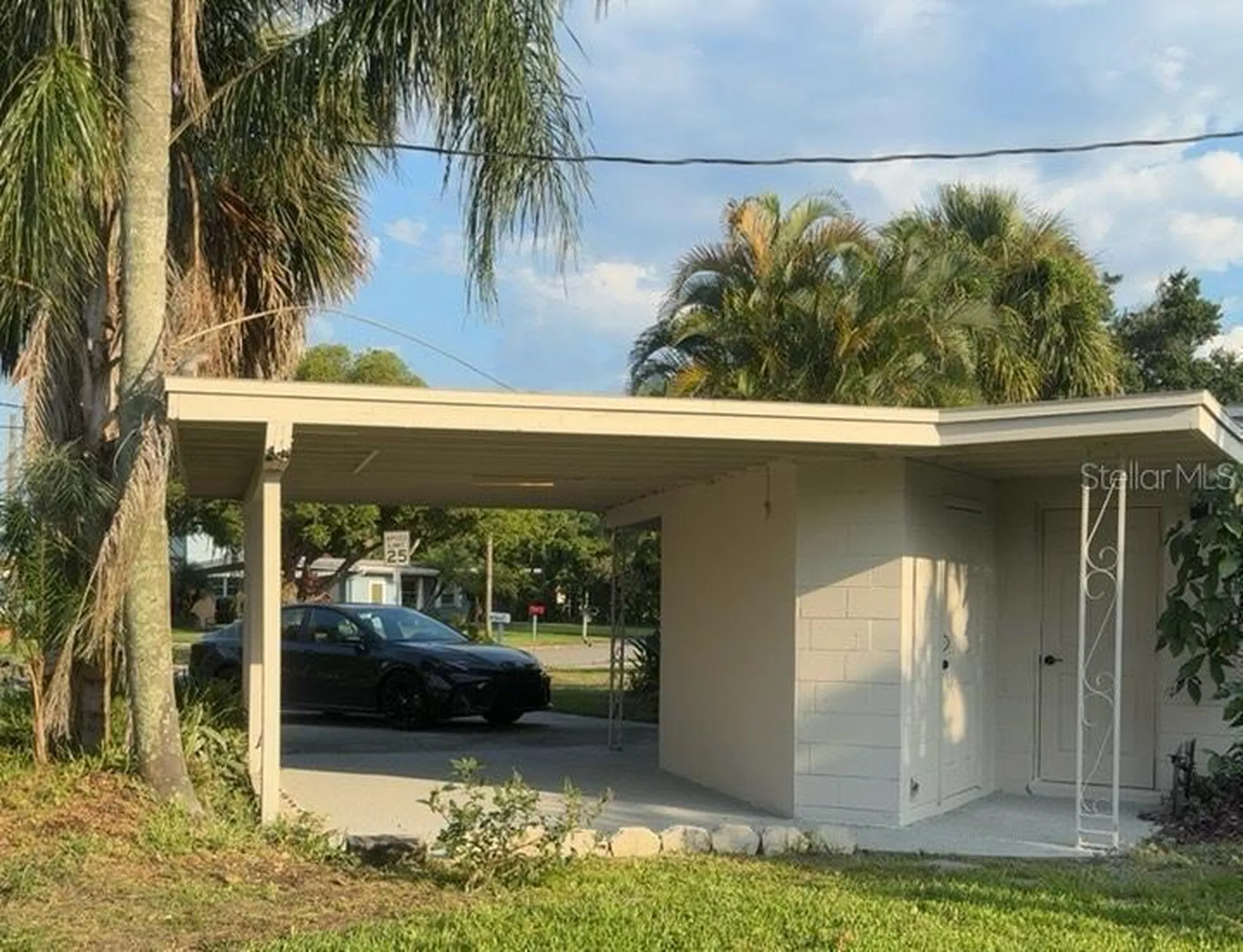 1014 N Solandra Drive Orlando FL 32807