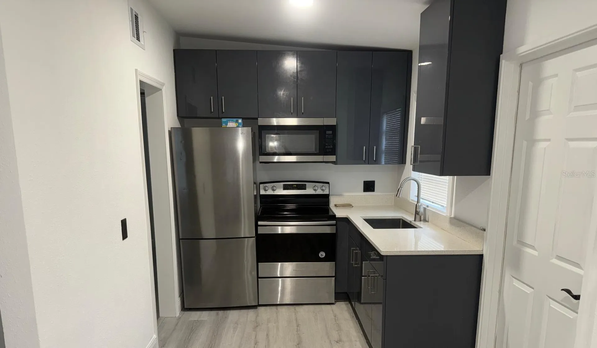 1014 N Solandra Drive Orlando FL 32807