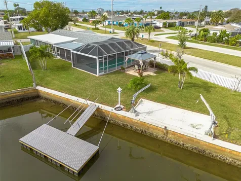 6606 Beach Boulevard Hudson FL 34667