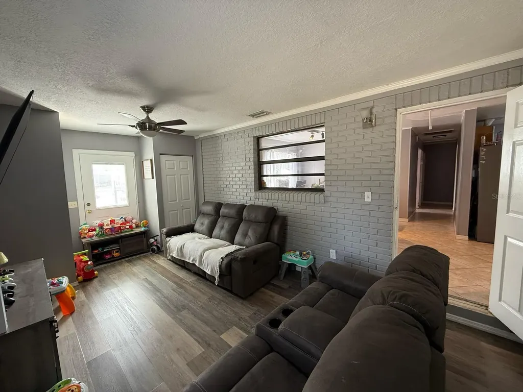 311 Congress Avenue Auburndale FL 33823