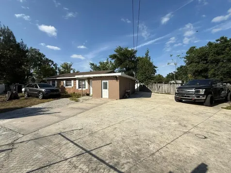 311 Congress Avenue Auburndale FL 33823