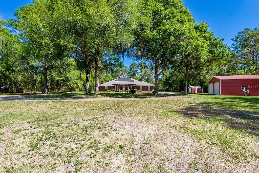 2527 NW County Road 225 Lawtey FL 32058