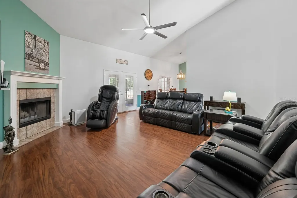 2527 NW County Road 225 Lawtey FL 32058