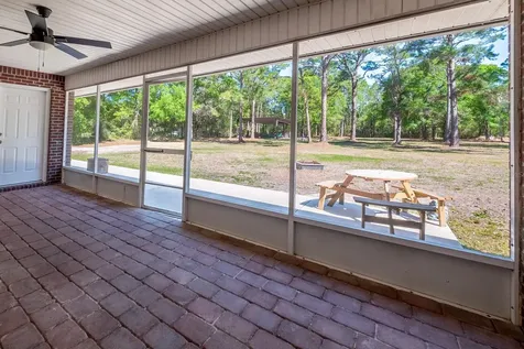 2527 NW County Road 225 Lawtey FL 32058
