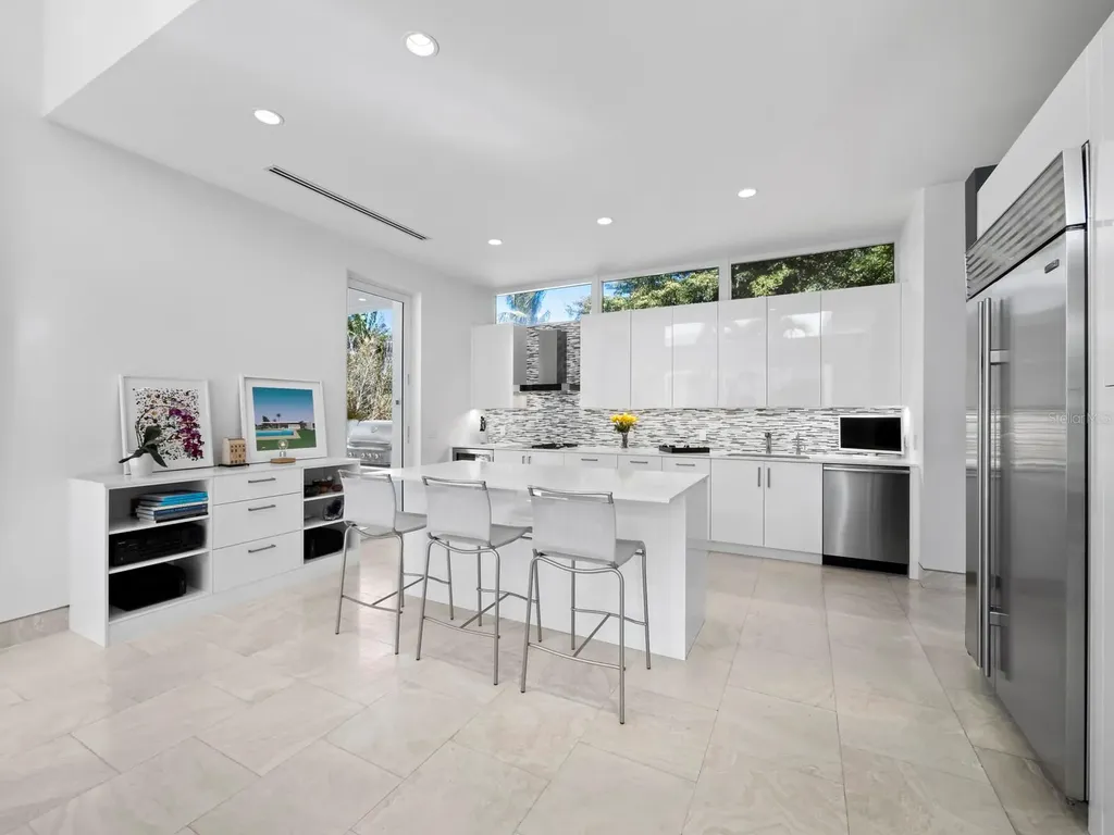 1235 Center Place Sarasota FL 34236