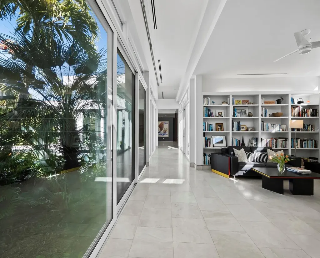 1235 Center Place Sarasota FL 34236