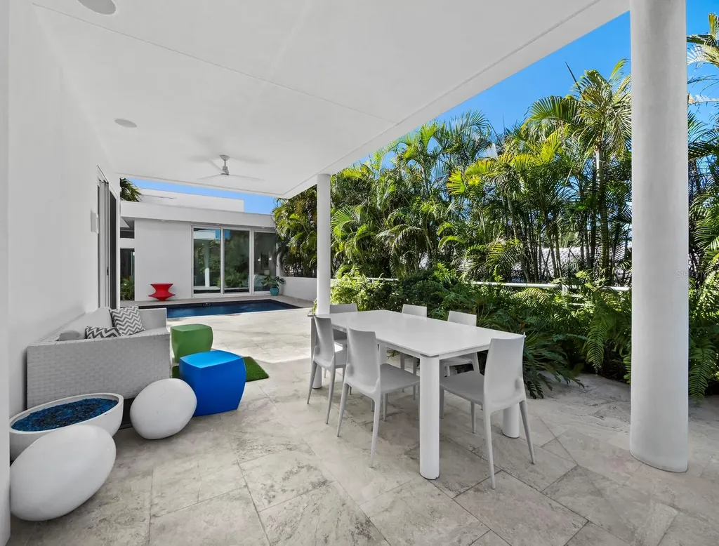 1235 Center Place Sarasota FL 34236