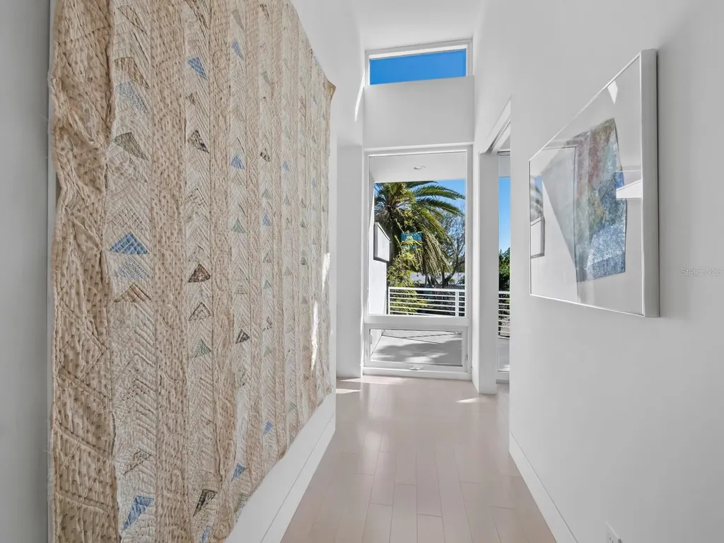 1235 Center Place Sarasota FL 34236