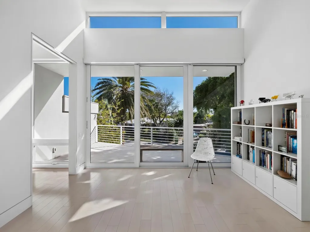1235 Center Place Sarasota FL 34236