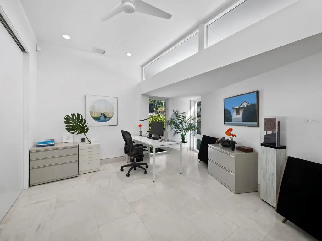 1235 Center Place Sarasota FL 34236