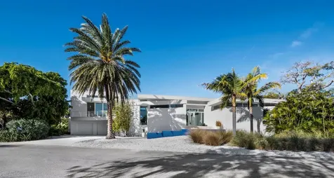 1235 Center Place Sarasota FL 34236