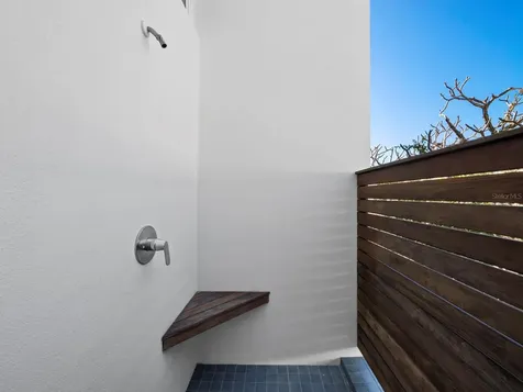1235 Center Place Sarasota FL 34236