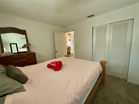 10052 45th Way N Pinellas Park FL 33782