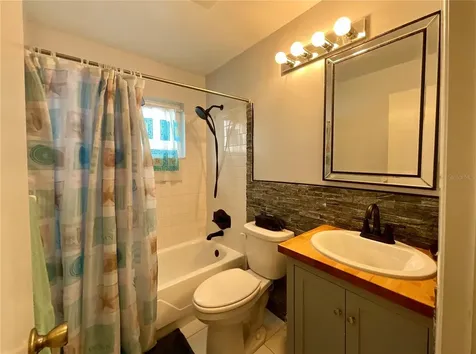 10052 45th Way N Pinellas Park FL 33782