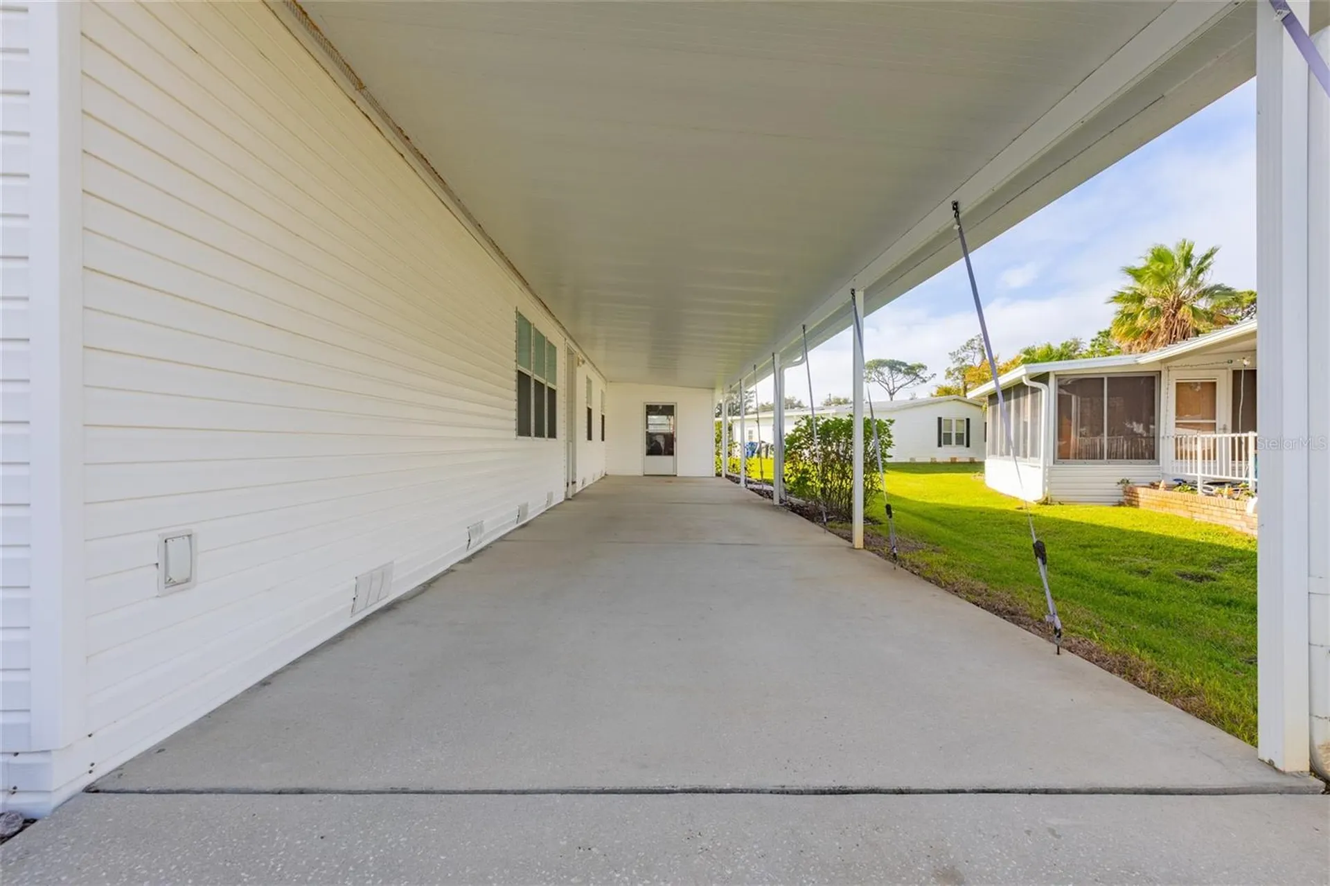 606 Mooring Lane Edgewater FL 32141