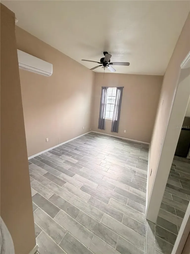 3719 Meadowbreeze Drive Tampa FL 33619
