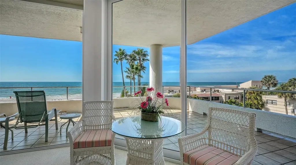 4561 Gulf Of Mexico Drive Longboat Key FL 34228