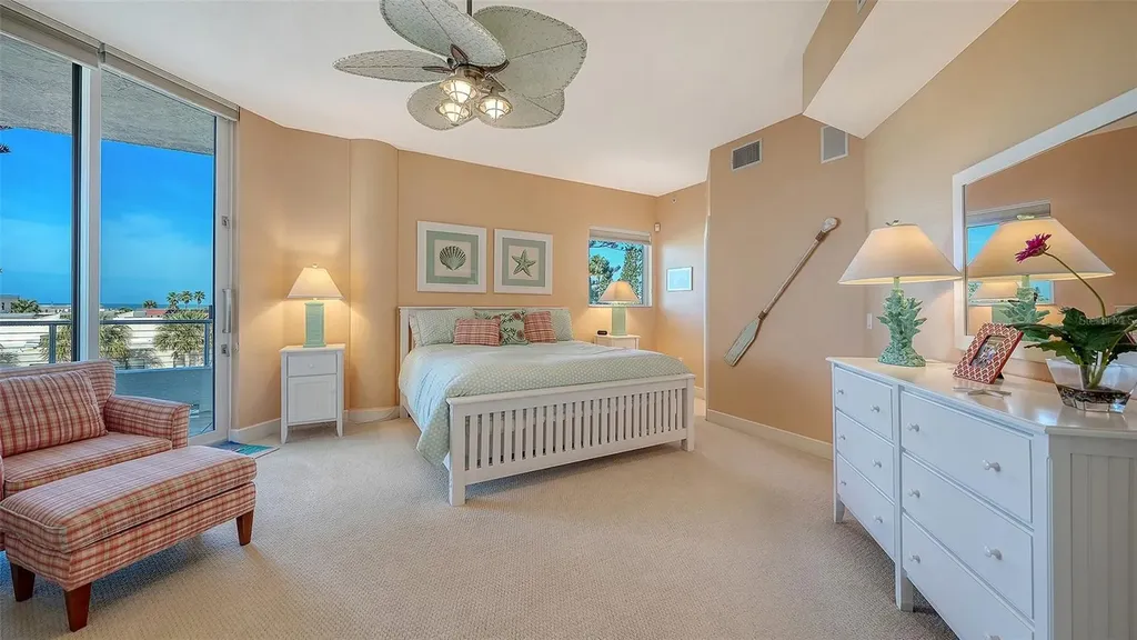 4561 Gulf Of Mexico Drive Longboat Key FL 34228