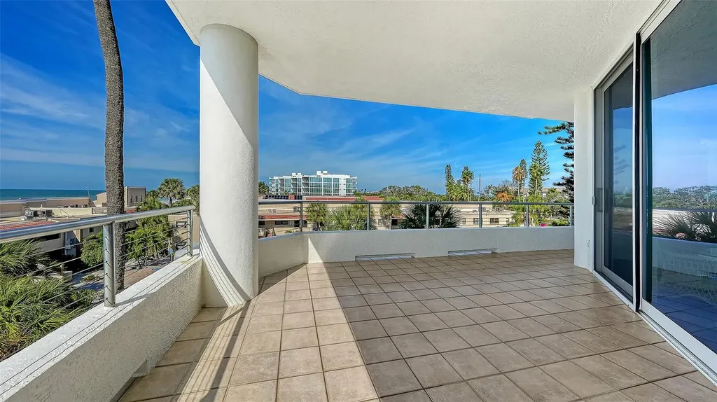 4561 Gulf Of Mexico Drive Longboat Key FL 34228