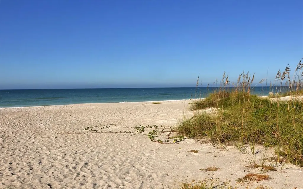 4561 Gulf Of Mexico Drive Longboat Key FL 34228