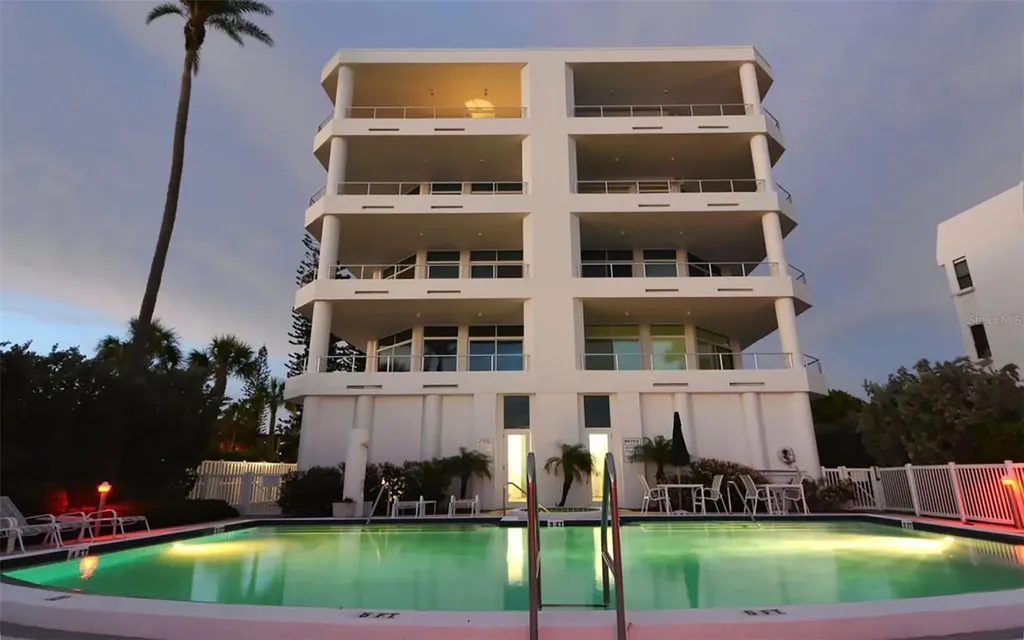 4561 Gulf Of Mexico Drive Longboat Key FL 34228
