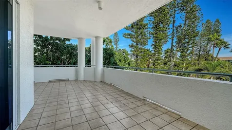 4561 Gulf Of Mexico Drive Longboat Key FL 34228