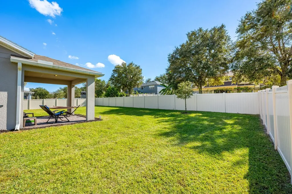 2713 Hilltop Loop Apopka FL 32712