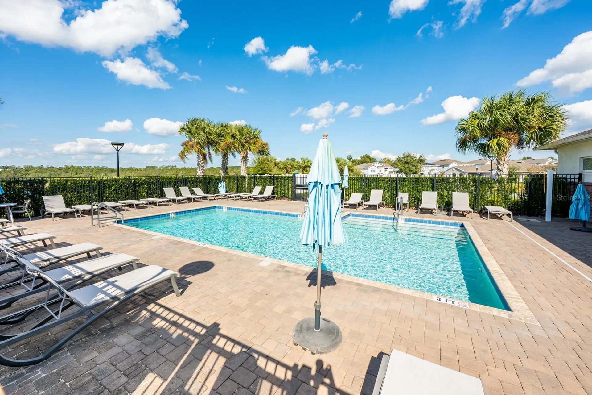2713 Hilltop Loop Apopka FL 32712