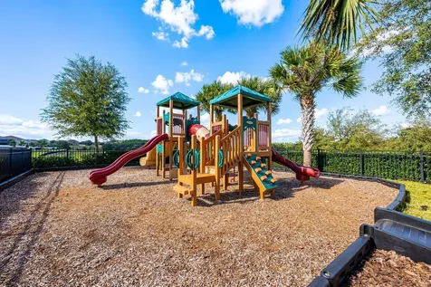 2713 Hilltop Loop Apopka FL 32712
