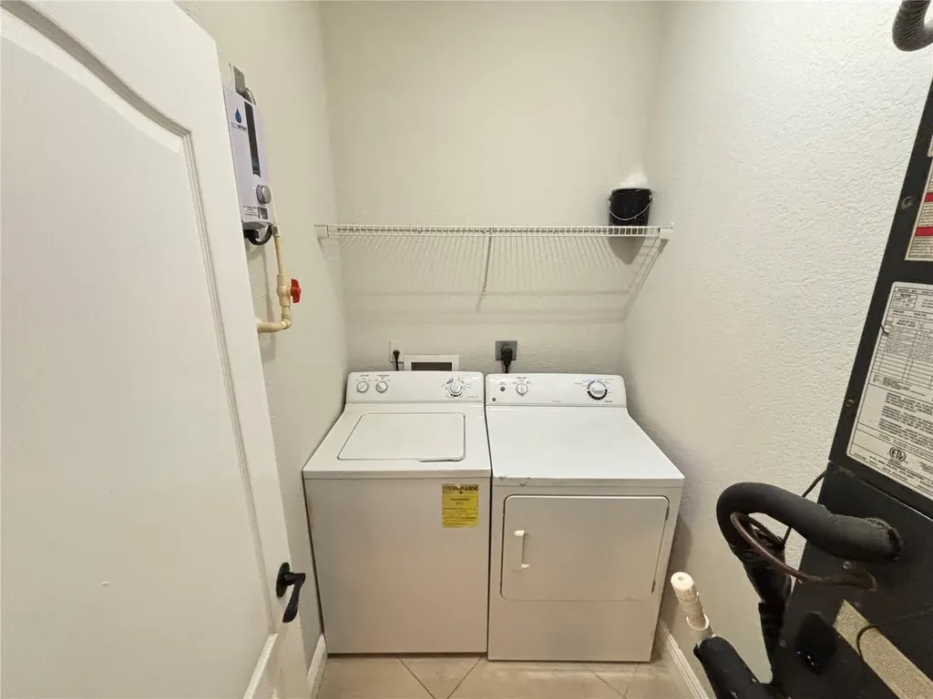 3719 S Lake Orlando Parkway Orlando FL 32808