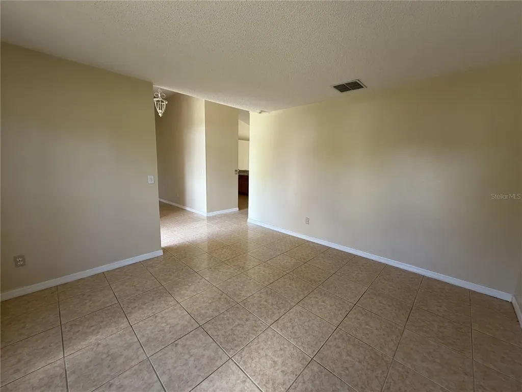 1158 Saint Tropez Court Kissimmee FL 34759