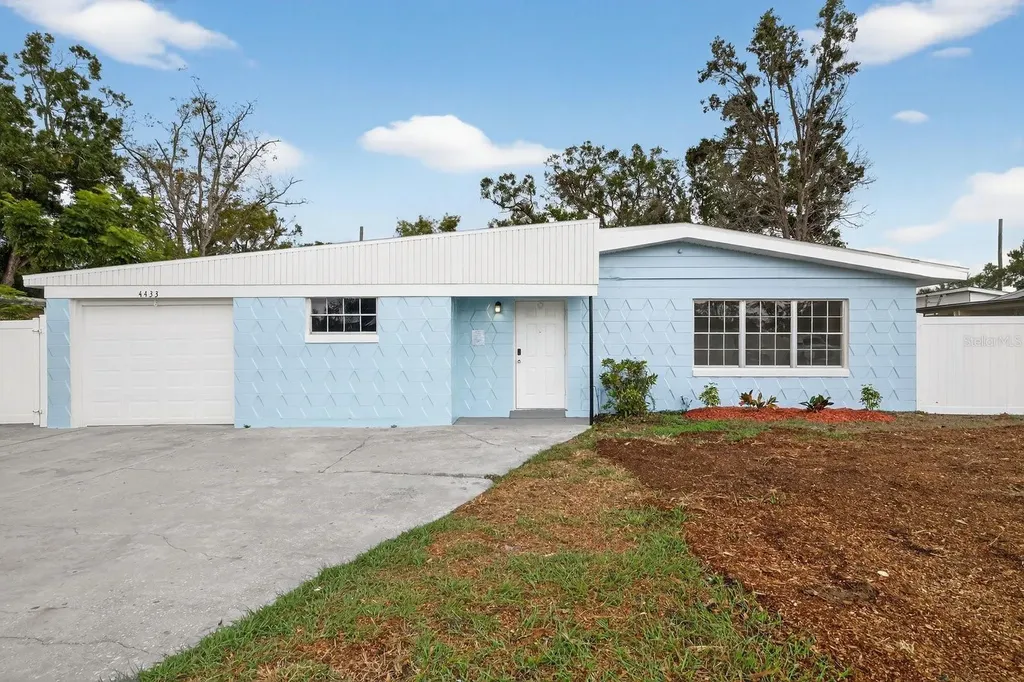 4433 Bass Street Tampa FL 33617