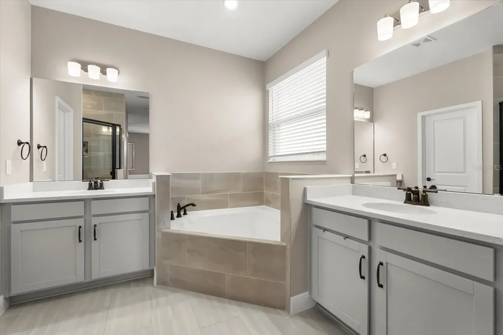 2124 Keystone Pass Boulevard Minneola FL 34715