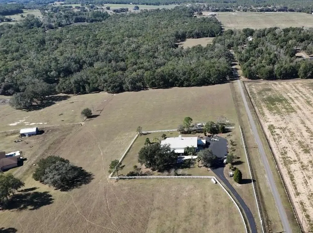 17725 Powerline Road Dade City FL 33523