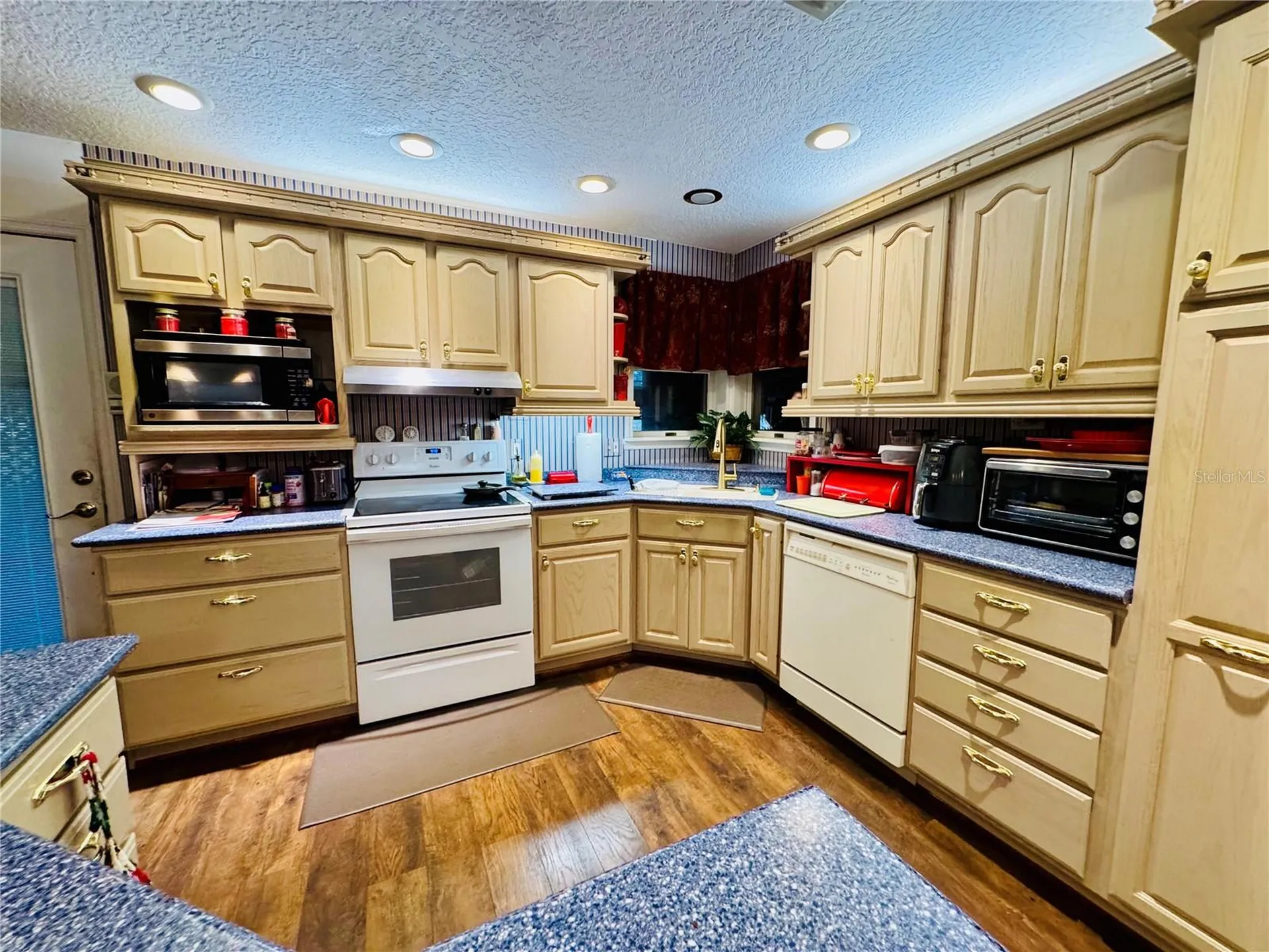 17725 Powerline Road Dade City FL 33523