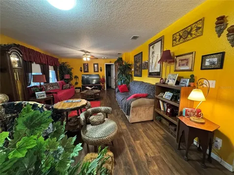 17725 Powerline Road Dade City FL 33523
