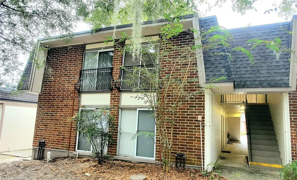 1700 SW 16th Court Gainesville FL 32608