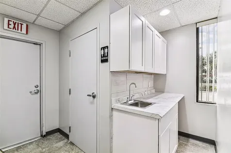 3804 Gunn Highway Tampa FL 33618