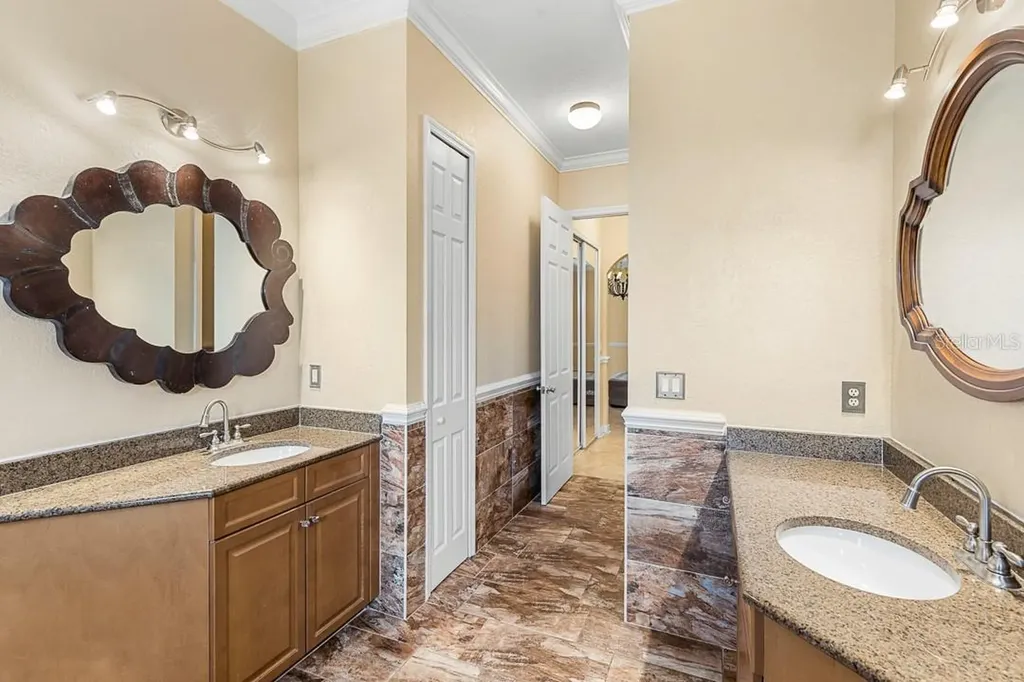 2081 SW Bayshore Boulevard Port St Lucie FL 34984