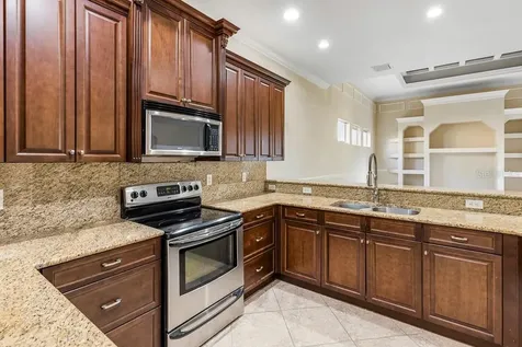 2081 SW Bayshore Boulevard Port St Lucie FL 34984