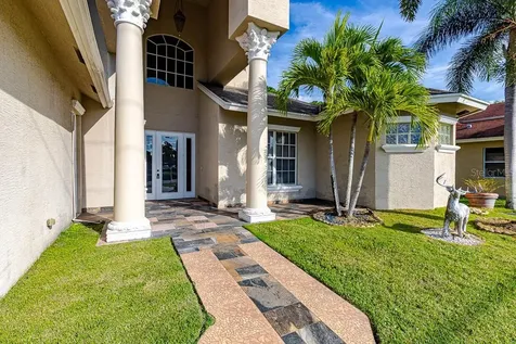 2081 SW Bayshore Boulevard Port St Lucie FL 34984