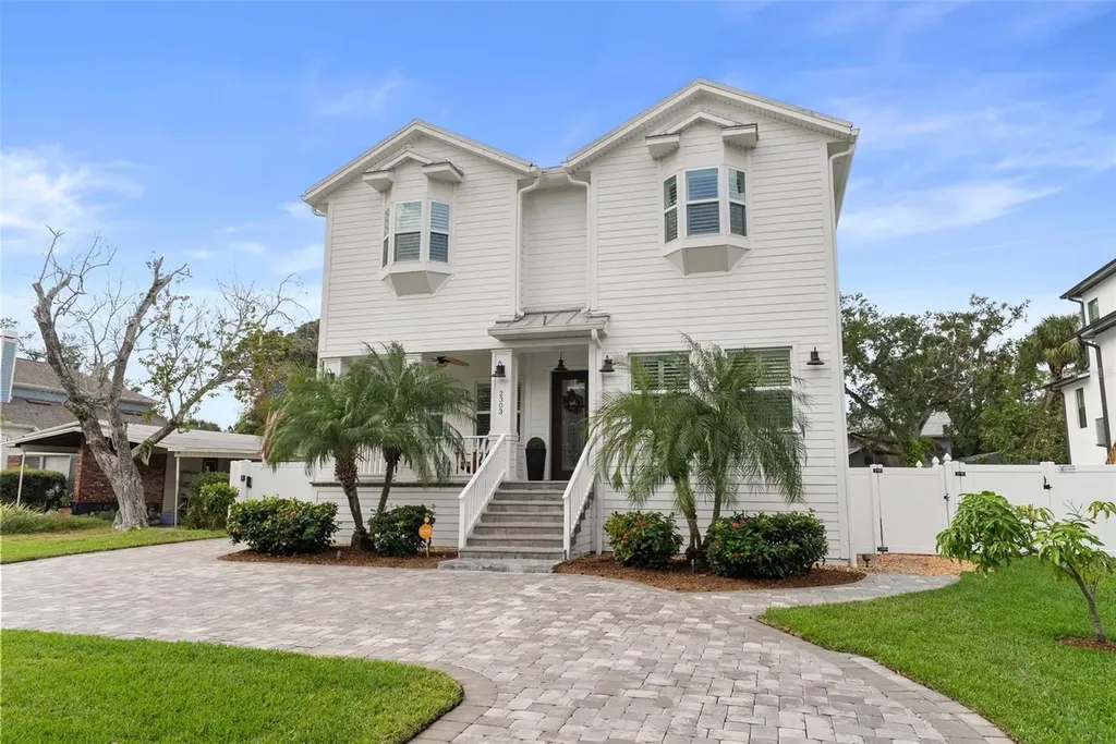 2303 S Occident Street Tampa FL 33629