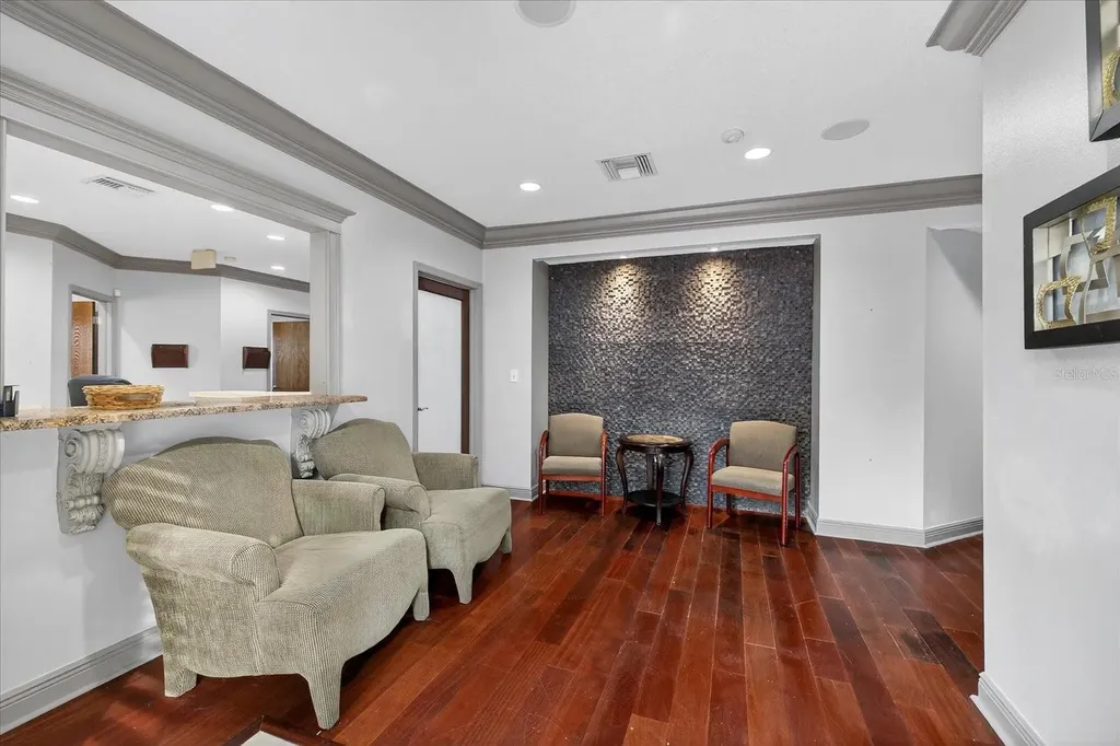 2901 Busch Lake Boulevard Tampa FL 33614