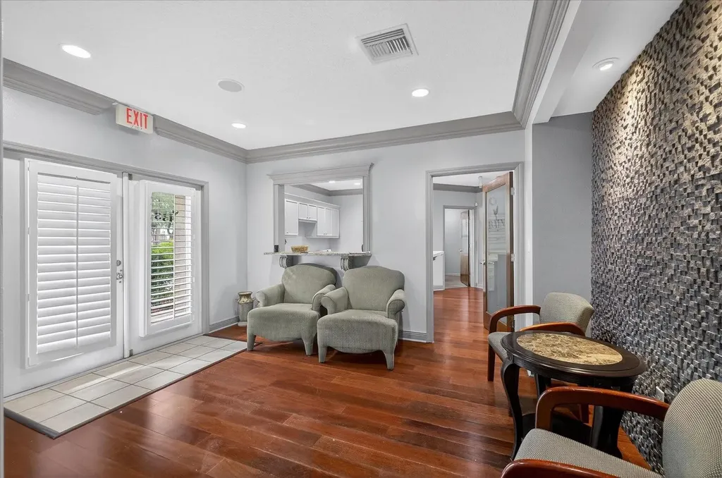 2901 Busch Lake Boulevard Tampa FL 33614