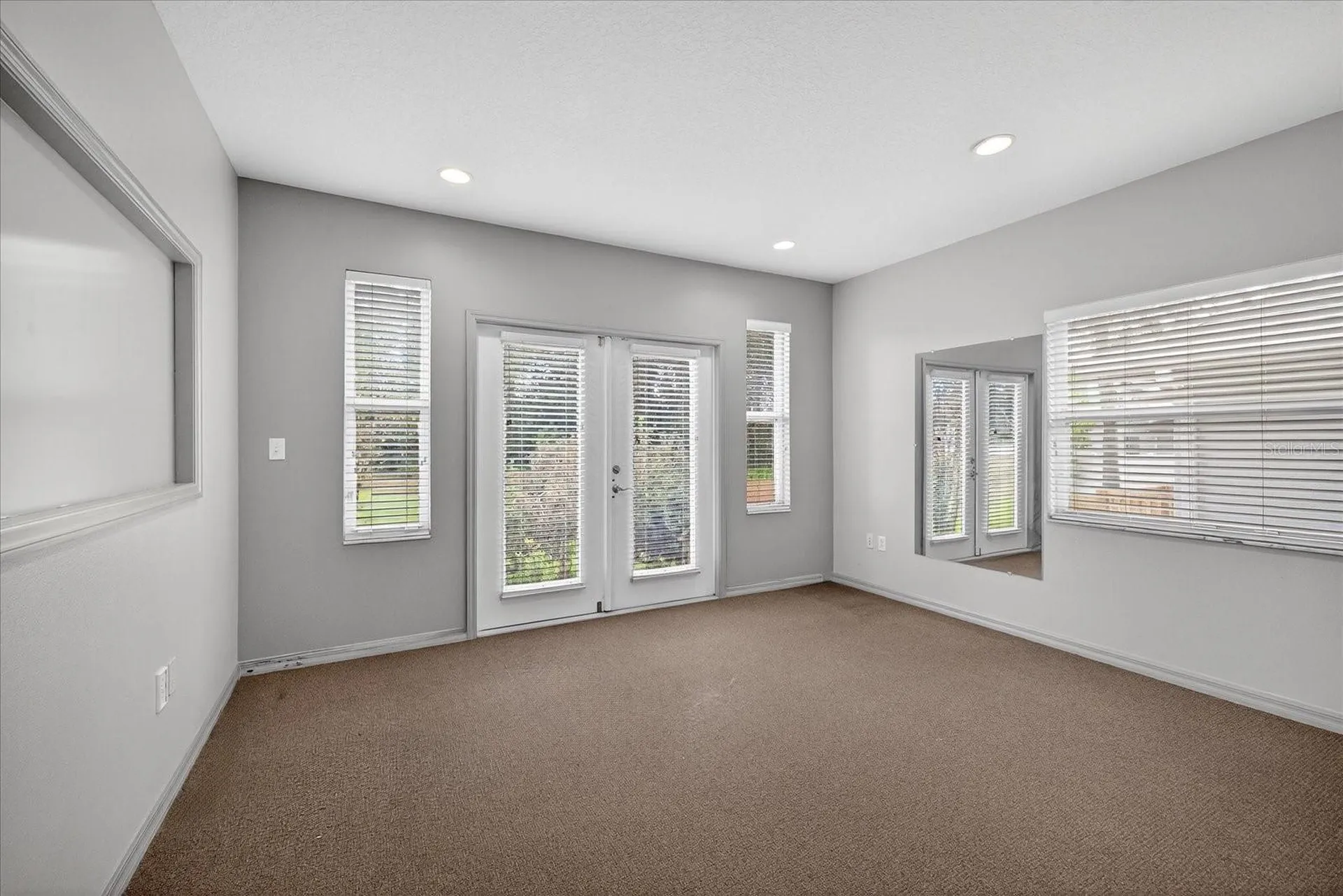 2901 Busch Lake Boulevard Tampa FL 33614