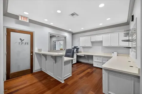 2901 Busch Lake Boulevard Tampa FL 33614