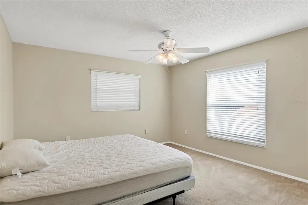 2105 39th Street W Bradenton FL 34205