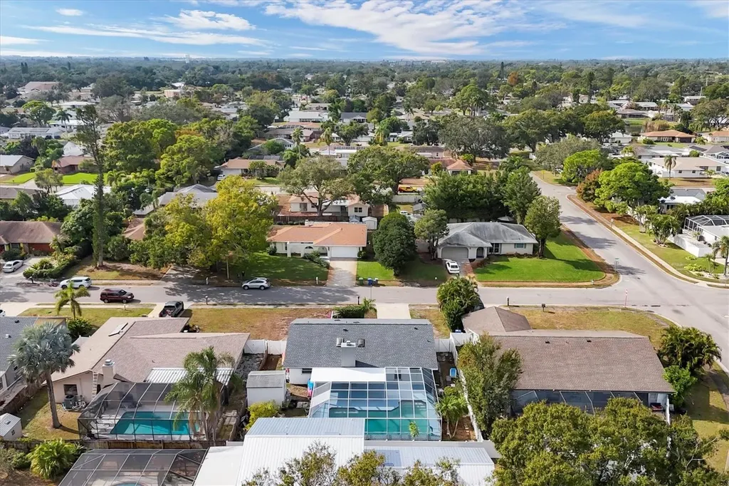 2105 39th Street W Bradenton FL 34205