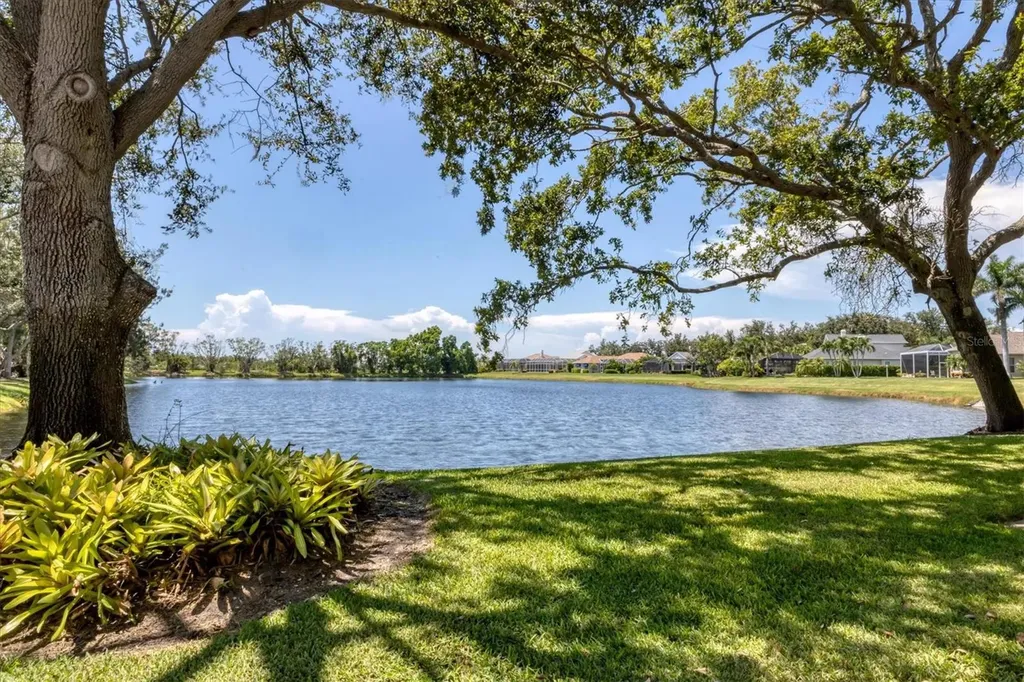 2105 39th Street W Bradenton FL 34205